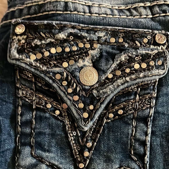 Vigoss Capris - Picture 2 of 4